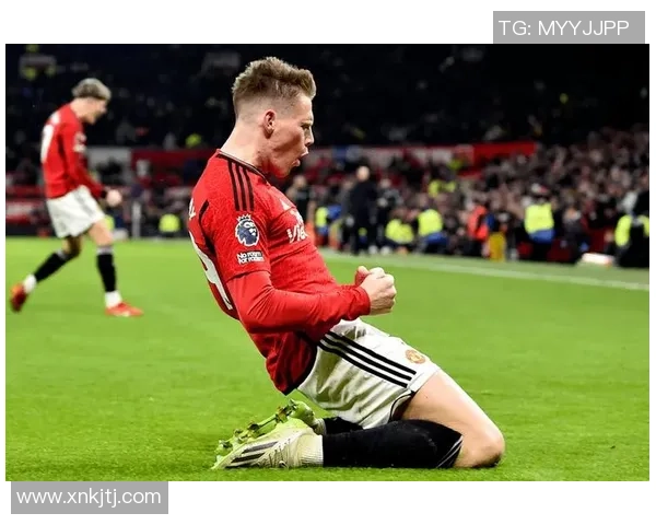 意甲激战:拜仁与曼联战成平局帽子戏法引发全场狂欢十大精彩进球回顾 意甲激战:拜仁与曼联战成平局帽子戏法引发全场狂欢十大精彩进球回顾