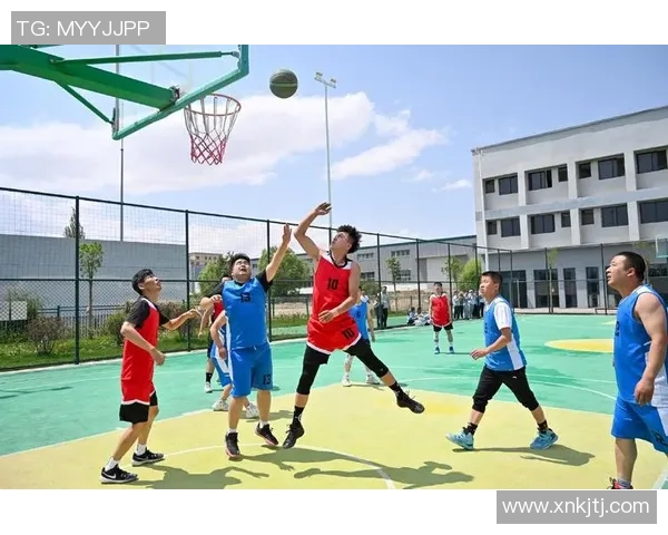 篮球新手必看:如何在团队中有效协作提升比赛表现 篮球新手必看:如何在团队中有效协作提升比赛表现
