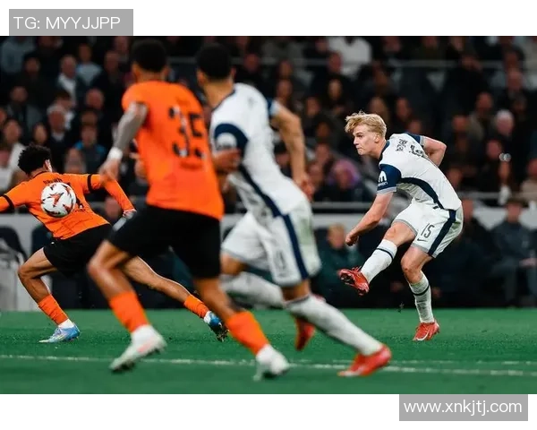 足总杯精彩对决AC米兰逆转热刺帽子戏法引爆全场战术分析