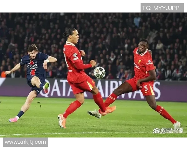 巴萨与拜仁激战成平局决胜时刻引发全场沸腾