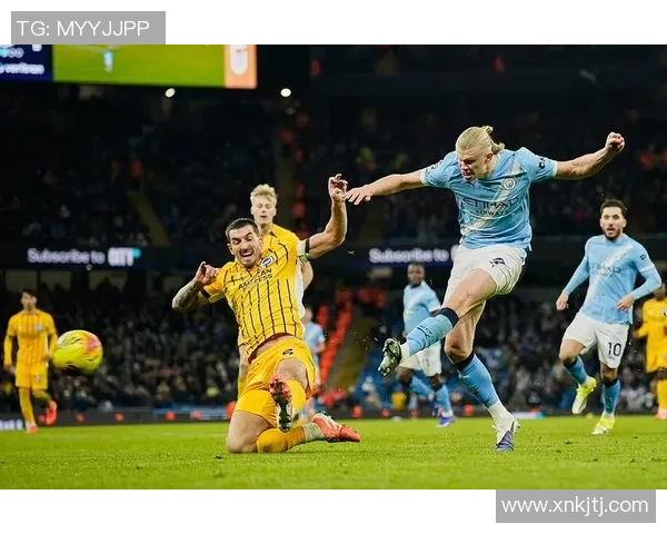 曼联主场大胜巴萨三球零封乌龙球引发全场狂欢