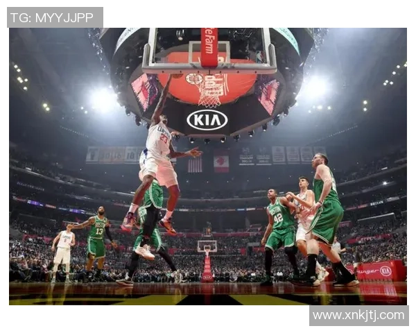 中超精彩对决切尔西与波尔图战成平局逆转时刻引发全场热烈欢呼 中超精彩对决切尔西与波尔图战成平局逆转时刻引发全场热烈欢呼