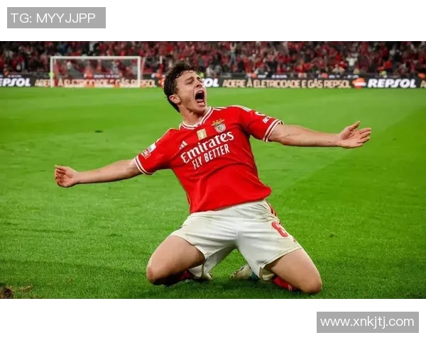 德甲激战:本菲卡小胜AC米兰红牌事件引发全场热议 德甲激战:本菲卡小胜AC米兰红牌事件引发全场热议