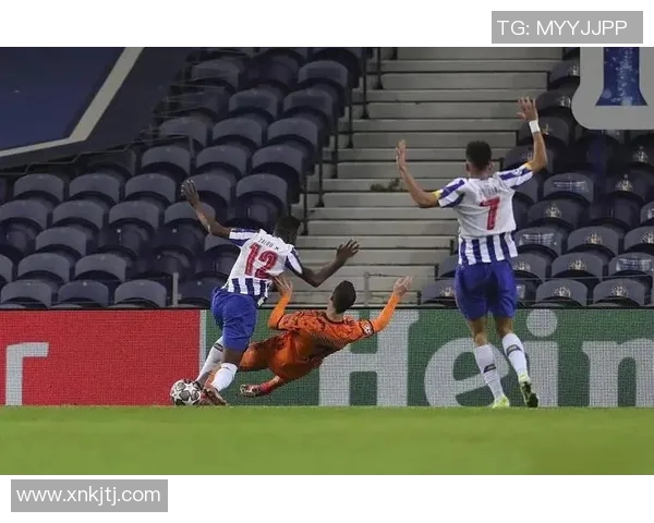 波尔图小胜莱比锡引发争议判罚全场沸腾友谊赛精彩瞬间回顾